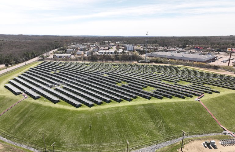capped-rhode-island-landfill-adds-5.74-mw-of-solar-power-to-grid