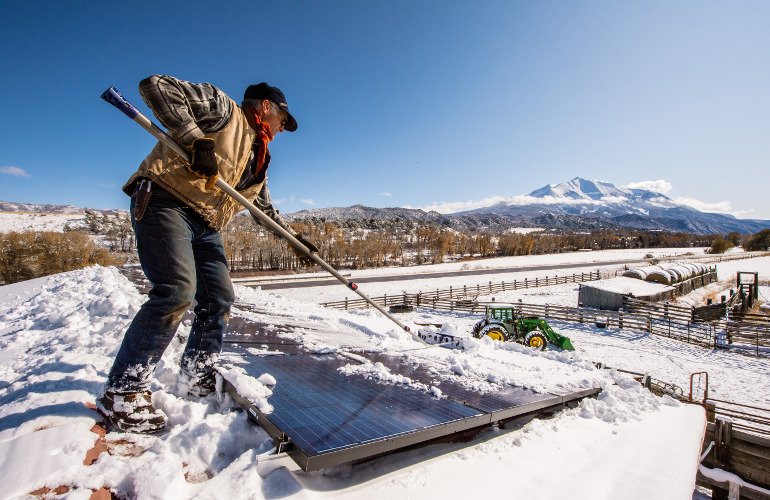 commerce-suggests-100%+-tariffs-for-solar-panels-from-india,-indonesia,-laos