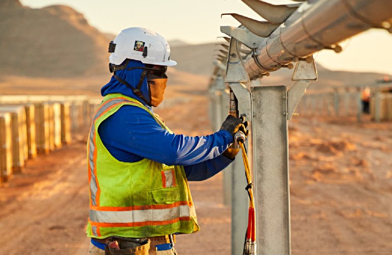 senators-propose-to-bring-back-5%-safe-harbor-to-utility-scale-solar-projects