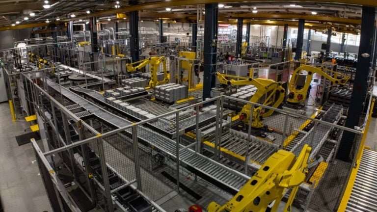 us-zinc-bess-manufacturer-eos-hopeful-about-ability-to-grow-despite-widening-2025-losses