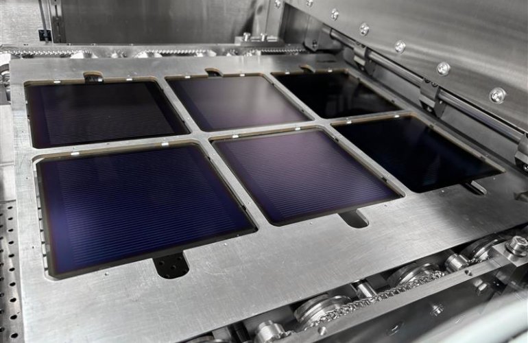 swift-solar-acquires-meyer-burger-ip-and-plans-hjt-manufacturing-in-america