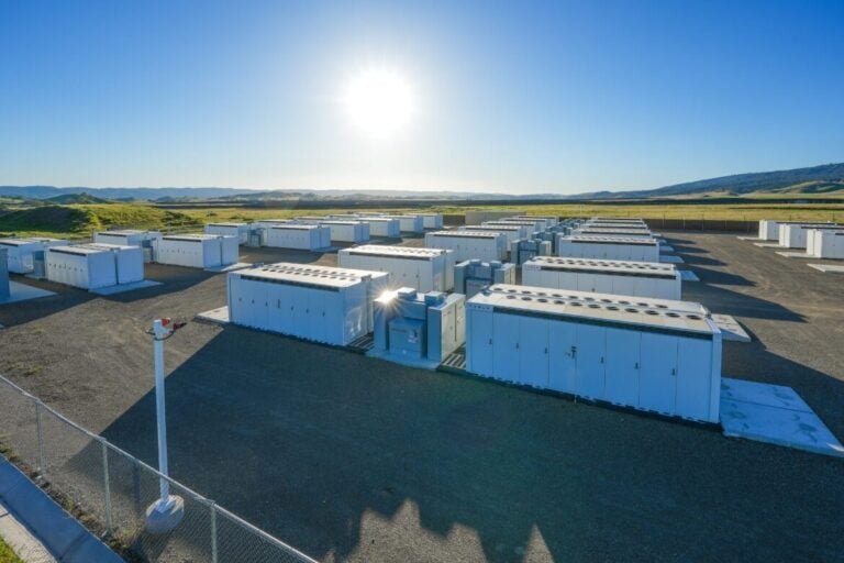 arevon-starts-building-1gwh-california-bess;-bpp-and-energy-vault-buy-texas-projects