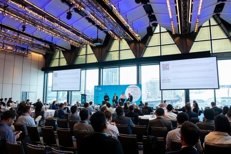 ‘75%-of-what-we-need-is-not-there’:-australian-states-race-to-deploy-gigawatts-of-battery-storage