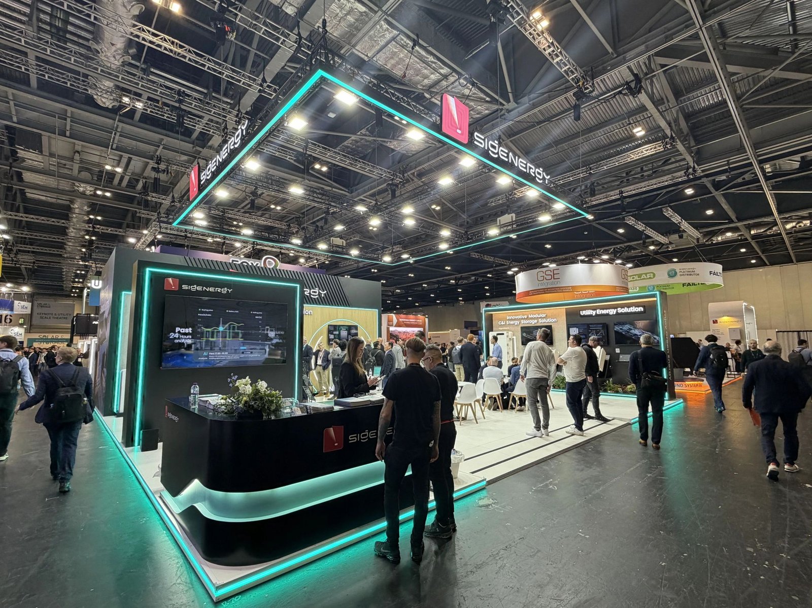 sigenergy-showcases-next-generation-smart-energy-portfolio-at-solar-&-storage-live-london-2026