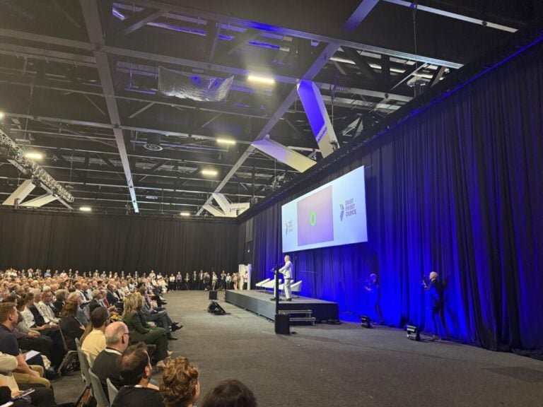 fortescue’s-chairman-says-ai-and-battery-storage-‘healed’-australian-mining-grid-in-nanoseconds