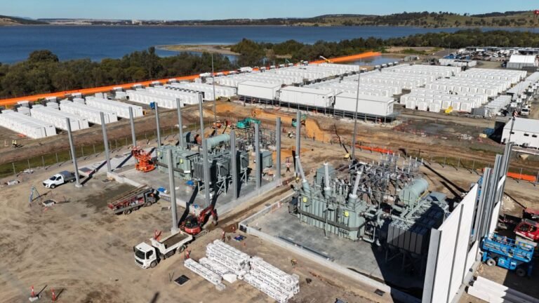 agl’s-liddell-and-tomago-battery-storage-systems-to-boost-returns-by-10%-in-australia
