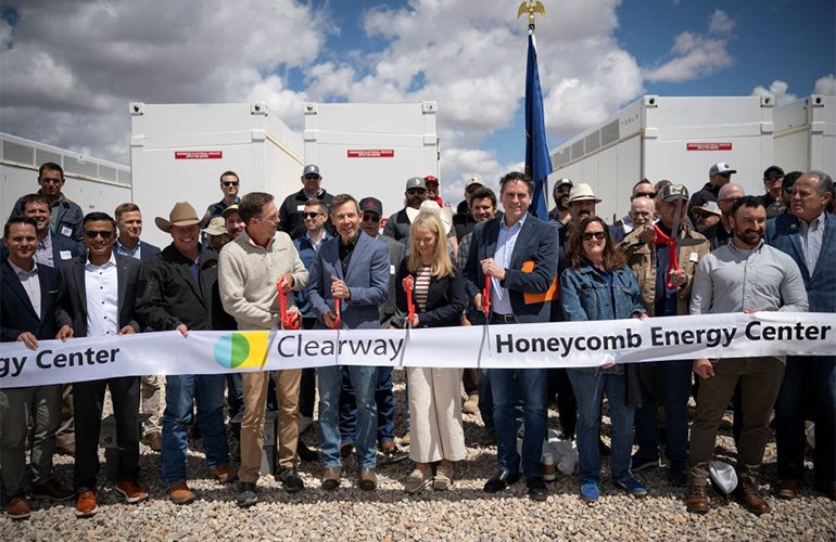 clearway-energy-completes-320-mw-storage-project-complementing-existing-solar-arrays