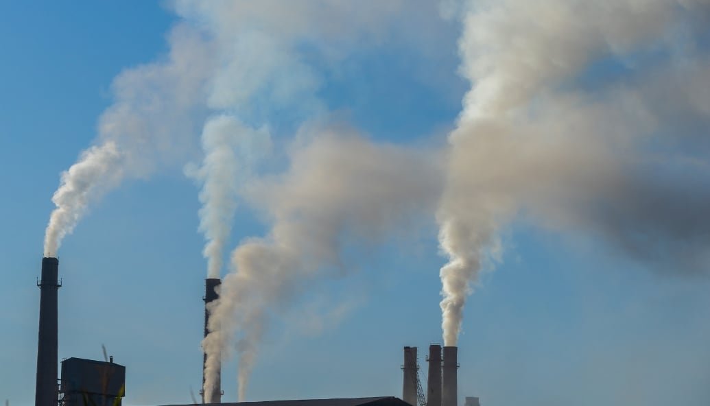 atmospheric-co2-hits-record-high-as-monitoring-observatory-faces-funding-cuts