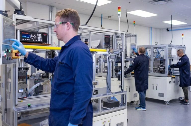 alsym-energy-announces-500mwh-sodium-ion-strategic-partnership-in-california