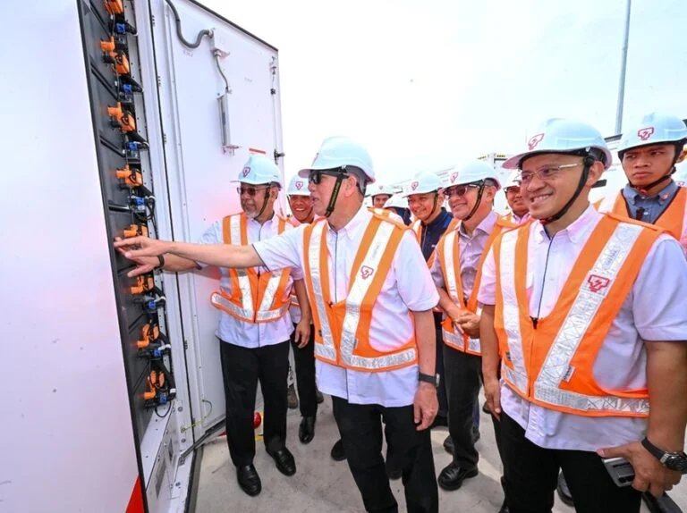 malaysian-utility-tnb-connects-100mw/400mwh-grid-forming-battery-storage-project-to-grid