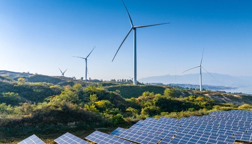 britain’s-grid-comes-closest-ever-to-running-without-fossil-fuels-as-clean-power-surges