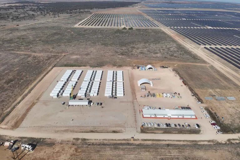 aemo-and-transgrid-approve-australia’s-first-8-hour-bess-for-full-operations