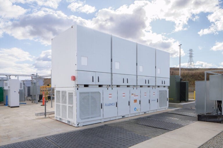 dnv-verifies-98.7%-availability-of-fluence’s-global-battery-energy-storage-fleet