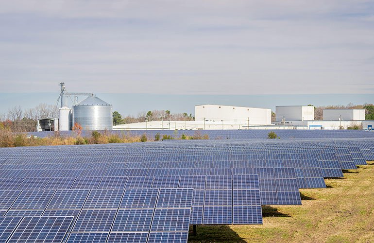 seia:-solar-occupies-less-than-0.1%-of-us-farmland