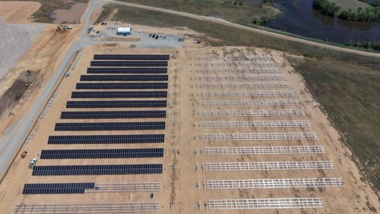 flow-batteries-selected-for-microgrid-deployments-in-maldives,-paskenta-tribe-lands-in-california