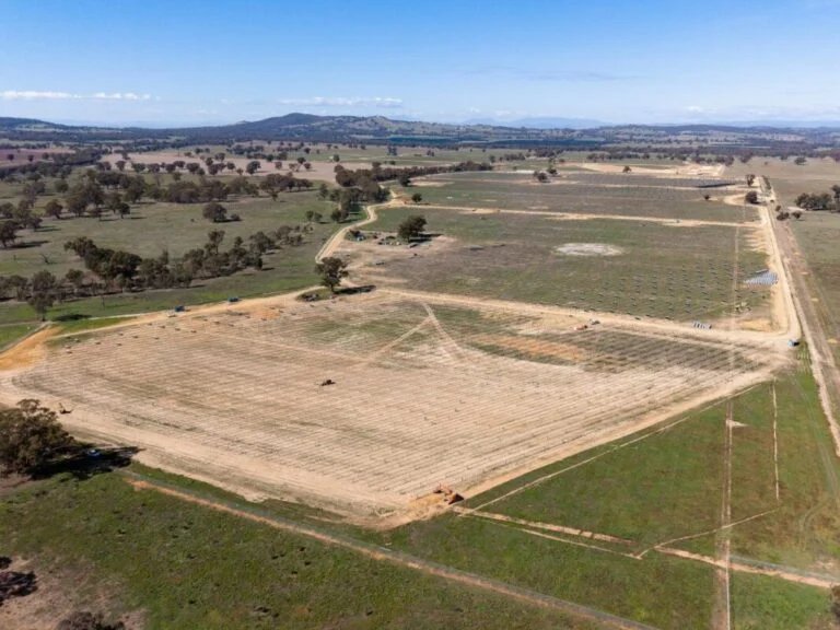 amazon-pens-battery-storage-ppa-for-220mwh-solar-plus-storage-site-in-australia