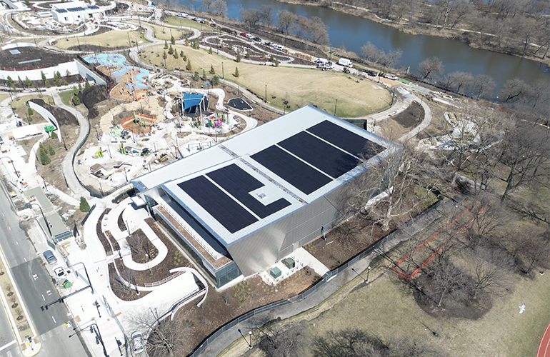 chicago-contractor-installs-solar-system-fit-for-a-president