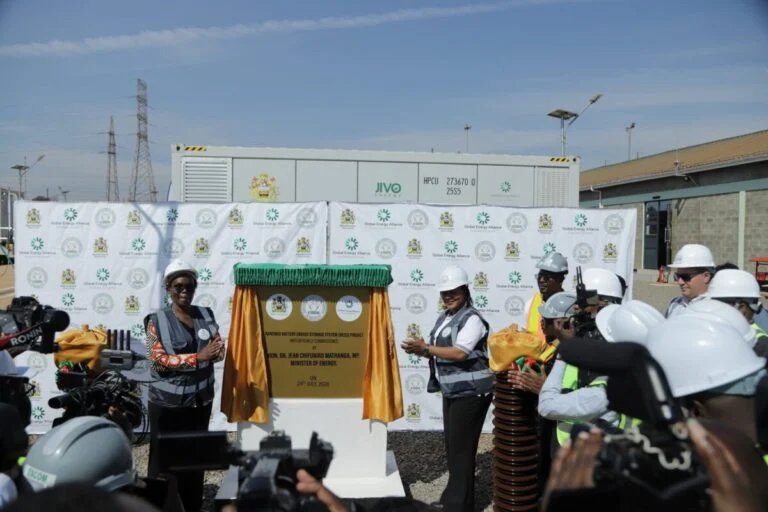minister-of-energy-leads-ceremony-to-commission-malawi’s-first-grid-scale-standalone-bess- 