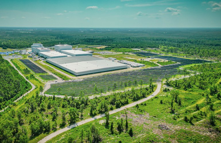 cherry-street-completes-6-mw-solar-project-for-georgia-glass-manufacturer