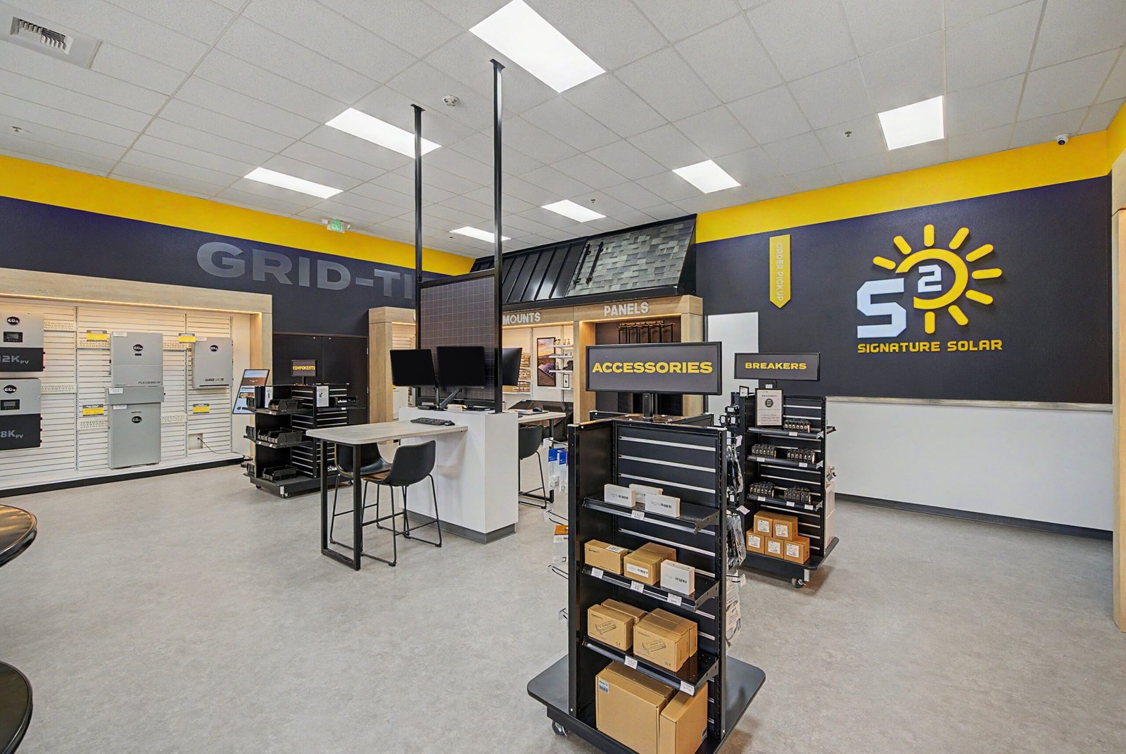 signature-solar-celebrates-grand-opening-of-reno-retail-store-and-distribution-center