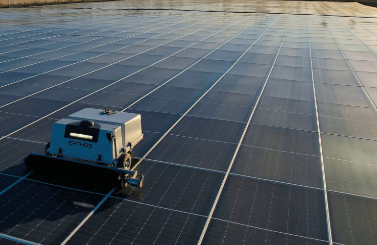 forefront-power-installs-earth-mounted-erthos-solar-system-in-california