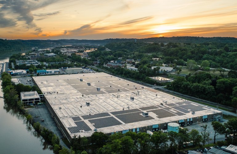 real-estate-holder-energizes-solar-on-large-warehouses-in-pennsylvania