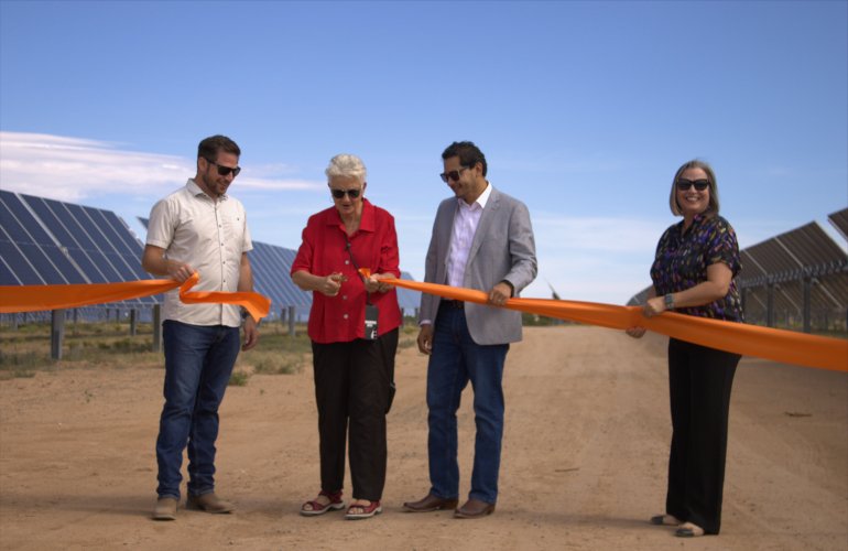 sunshare-energizes-two-community-solar-gardens-in-new-mexico