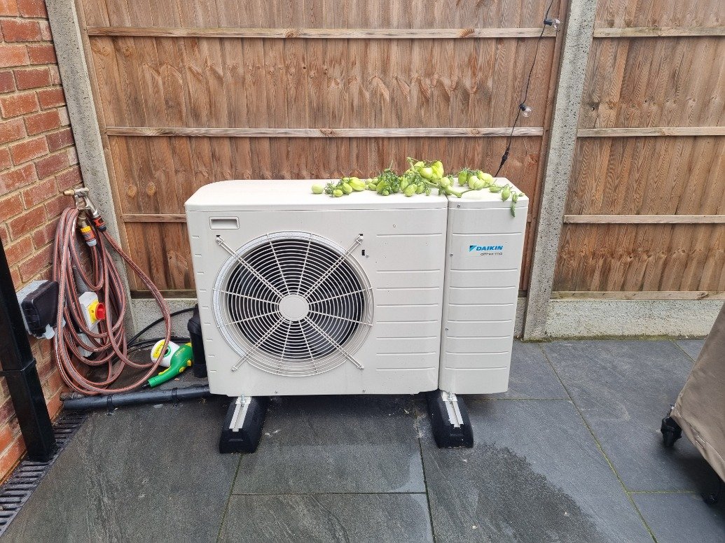 uk-sees-record-number-of-heat-pump-installations