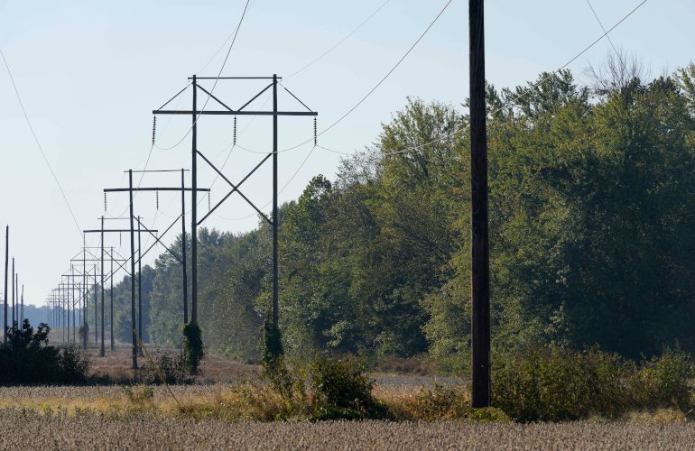 trump-declares-national-emergency-on-imported-energy-distribution-technologies