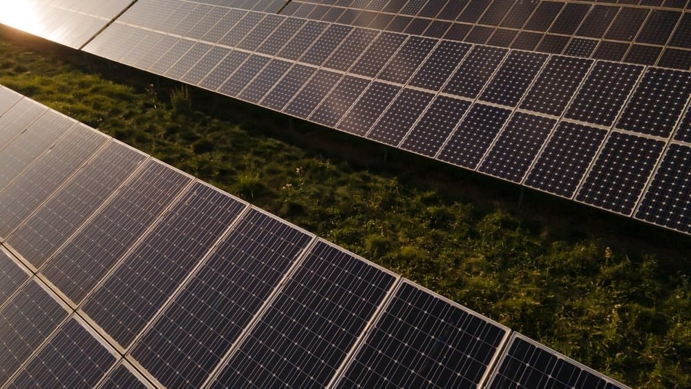 google-agrees-15-year-solar-deal