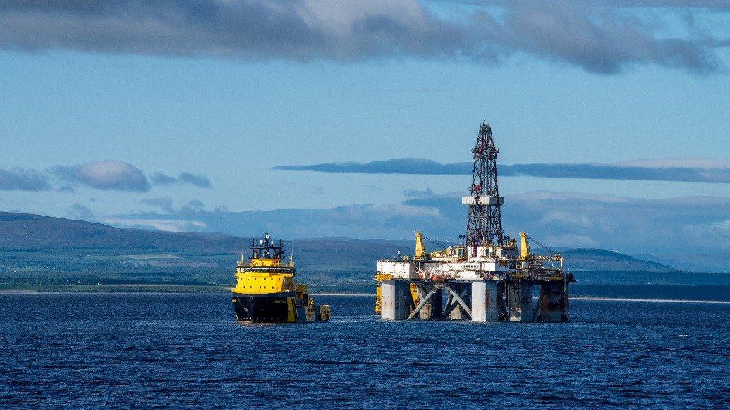 foreign-investments-plummet-for-uk-energy-sector