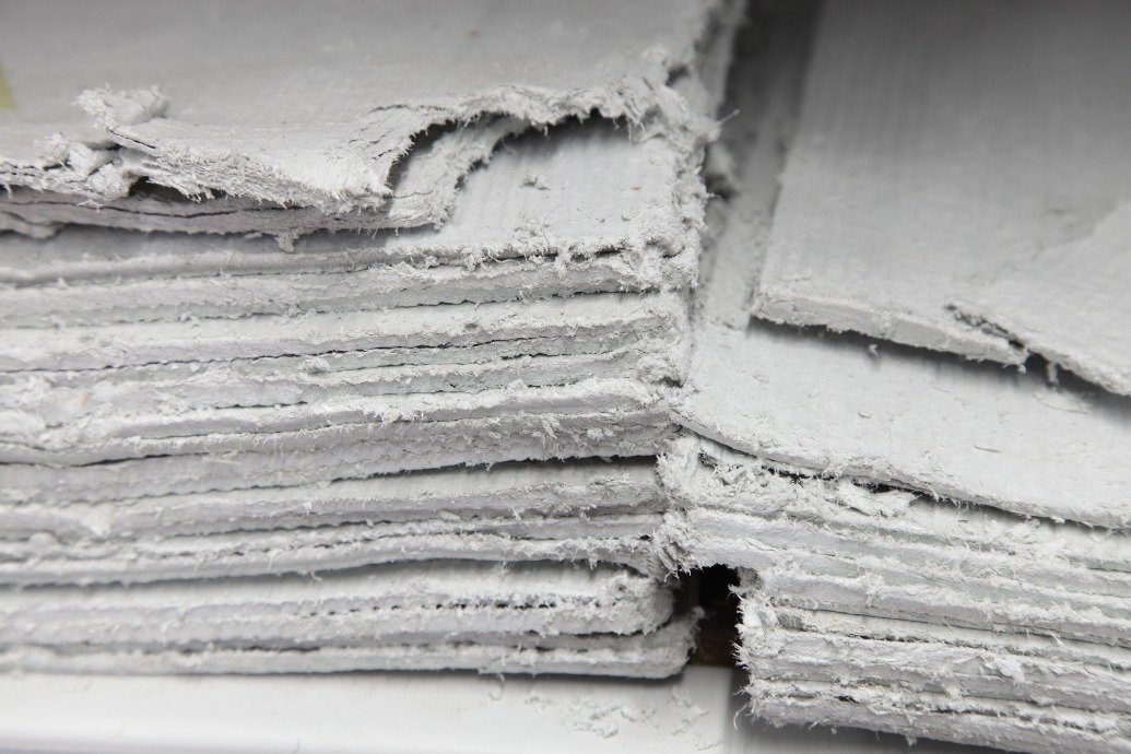 almost-a-quarter-of-school-staff-work-in-asbestos-filled-buildings