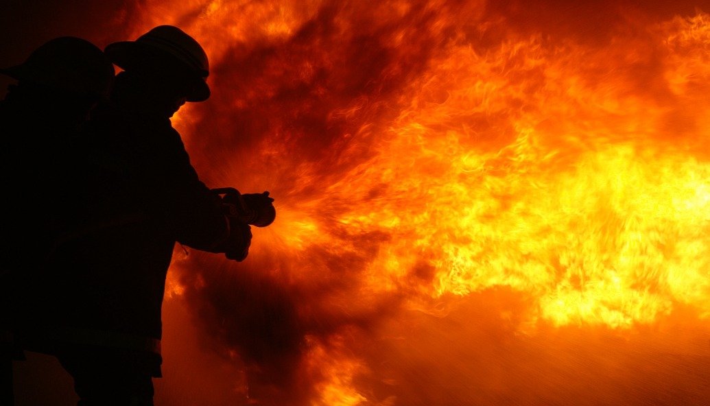 us-town-bans-battery-plant-over-fire-fears
