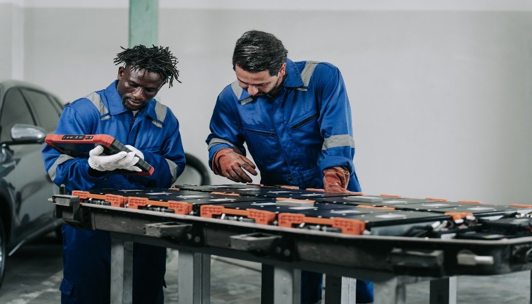 energy-workers-held-back-by-repeat-training-–-report-warns