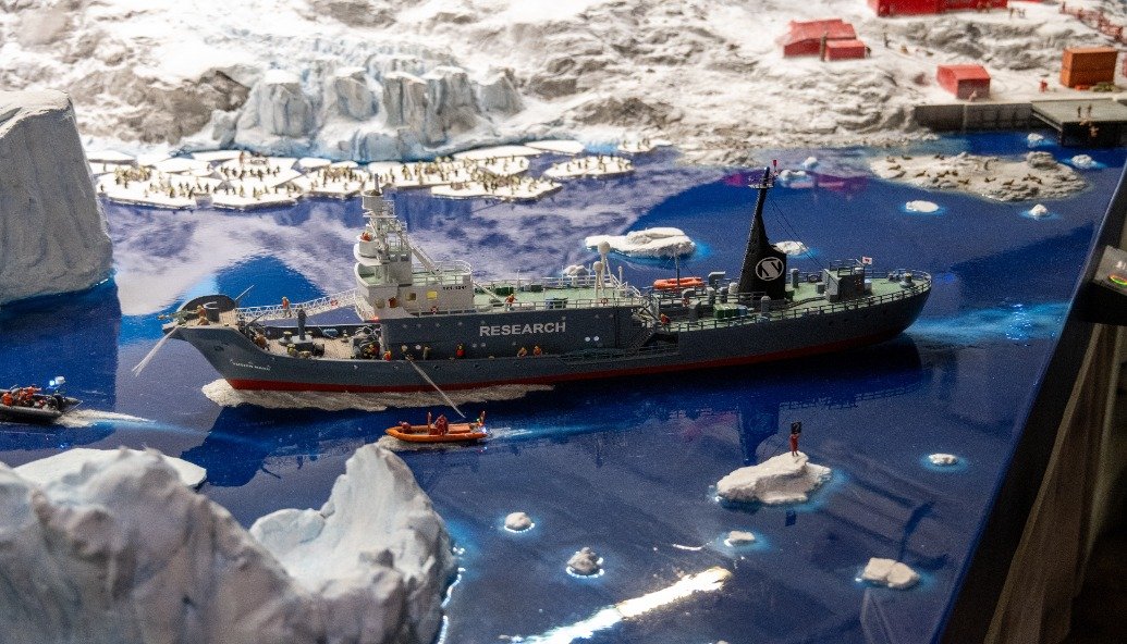 scientists-head-for-the-ice-to-plug-the-uk’s-green-skills-gap