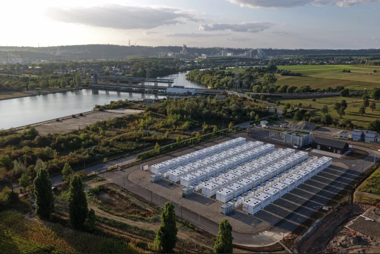 20.4gwh-grid-scale-bess-deployed-globally-in-september,-up-61%;-ytd-installs-up-43% 