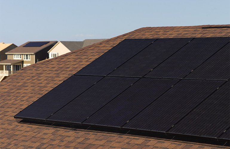 solar-inverters-in-115°f-heat-why-they-slow-down,-and-what-quits-first.