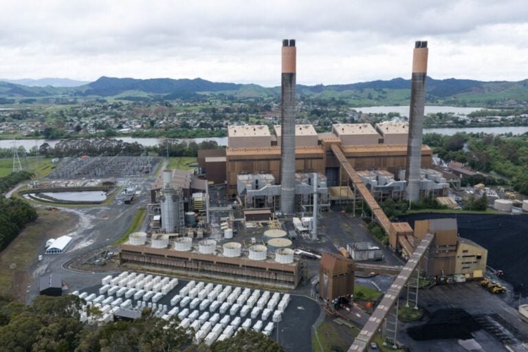 genesis-opens-200mwh-battery-storage-system-at-new-zealand’s-largest-power-station