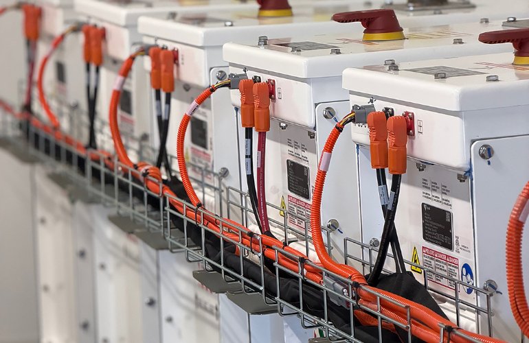 3.75-mwh-battery-system-installed-indoors-at-ny-affordable-housing-building